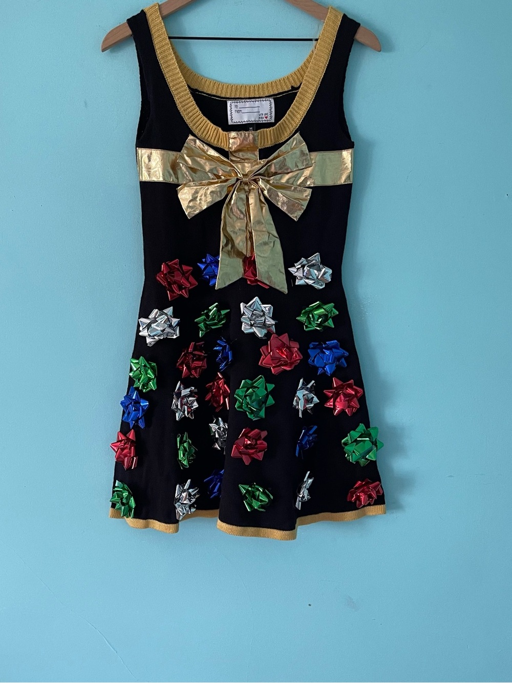 Derek Heart Ragstock Festive Bows Metallic Party Sweater Dress M Gold Vibrant